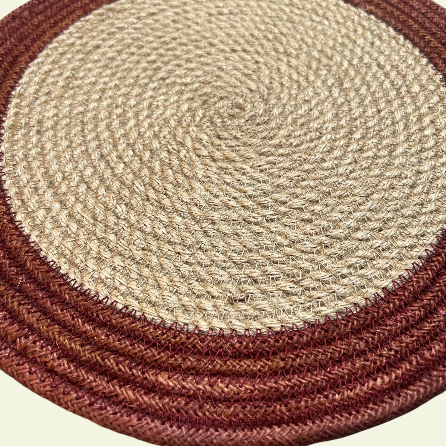 Set of 6 Red & beige table mats with runner