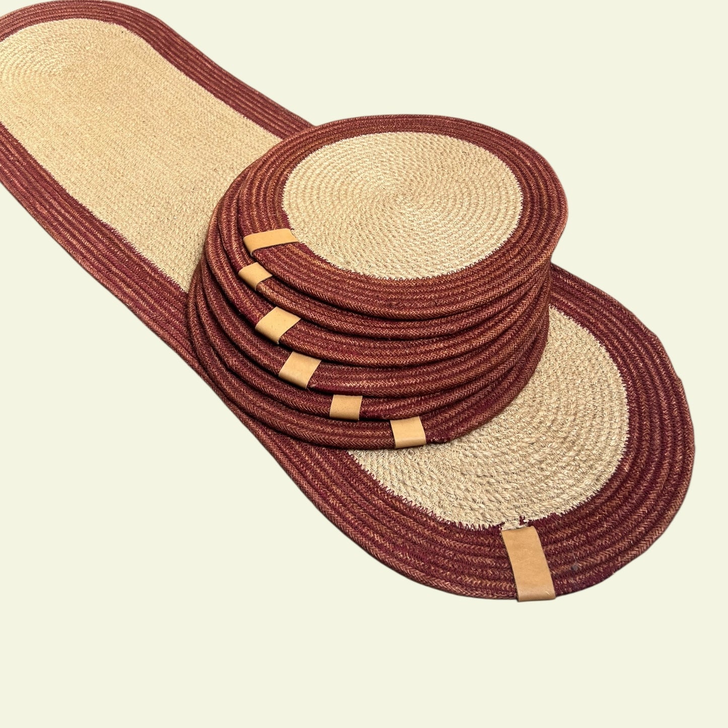 Set of 6 Red & beige table mats with runner